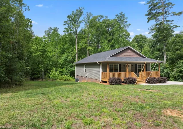 Photo 2 of Single family home for sale at 247 Lake Dr 9, Lexington, NC 27292 | MLS# 1222183 | Listing updated on 2026-08-28