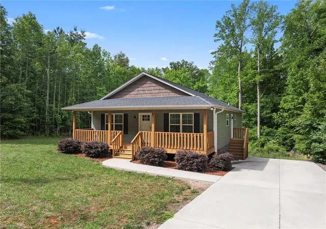 Photo 3 of Single family home for sale at 247 Lake Dr 9, Lexington, NC 27292 | MLS# 1222183 | Listing updated on 2026-08-28