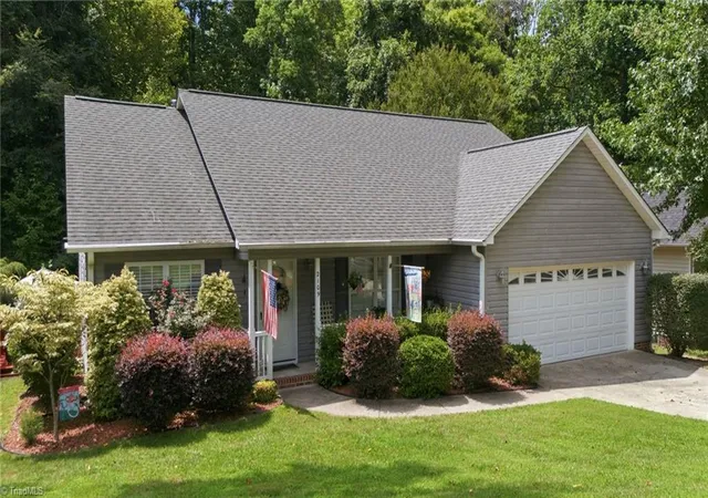Photo 2 of Single family home for sale at 2109 Priya St, Thomasville, NC 27360 | MLS# 1228399 | Listing updated on 2026-09-06