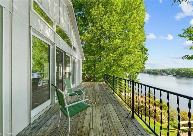Photo 2 of Single family home for sale at 330 Hillview Dr, Lexington, NC 27292 | MLS# 1216715 | Listing updated on 2026-08-04