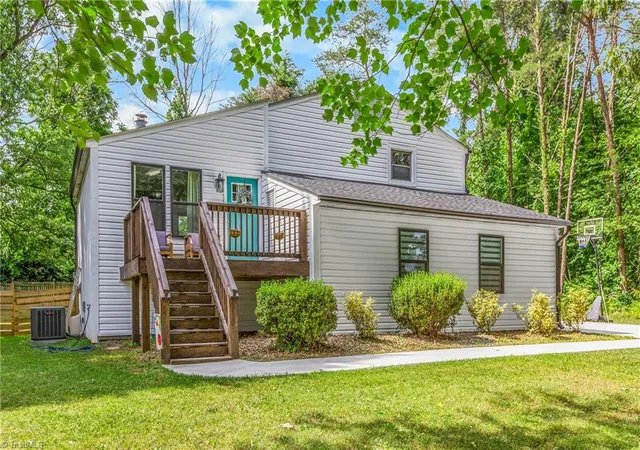2nd image of 4609 Stanley Ct, Winston Salem, NC 27101 | MLS# 1223798
