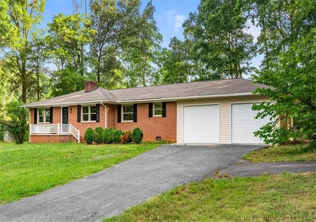 Photo 2 of Single family home for sale at 708 Dawson Miller Rd, Asheboro, NC 27205 | MLS# 1233911 | Listing updated on 2026-08-28
