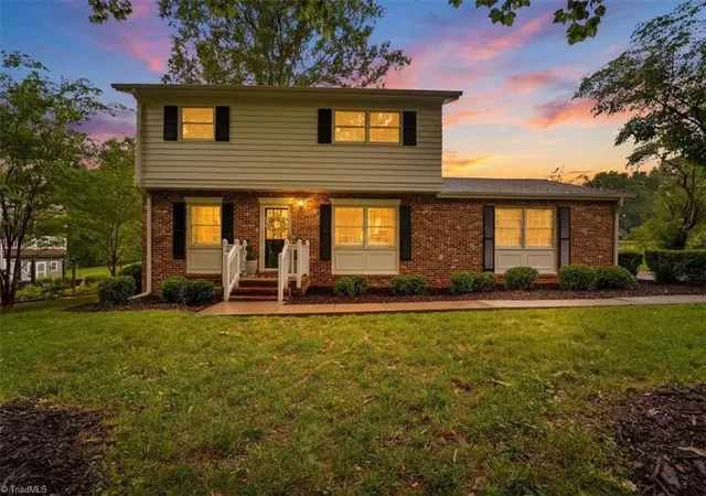 Photo 3 of Single family home for sale at 205 Fairway Dr, Eden, NC 27288 | MLS# 1225626 | Listing updated on 2026-08-11