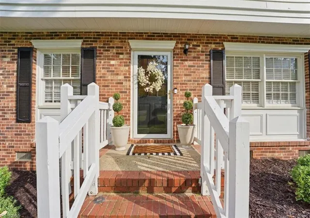 Photo 4 of Single family home for sale at 205 Fairway Dr, Eden, NC 27288 | MLS# 1225626 | Listing updated on 2026-08-11