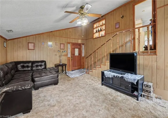Photo 3 of Single family home for sale at 4304 N Jasmin Ct, Winston Salem, NC 27105 | MLS# 1231228 | Listing updated on 2026-09-16
