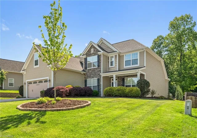 2nd image of 2636 Crosland Hill Dr, Winston Salem, NC 27106 | MLS# 1219011