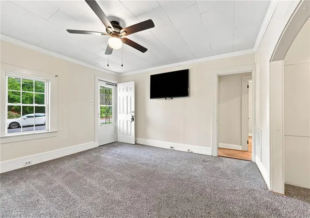 3rd image of 221 Zollicoffer Ave, Henderson, NC 27536 | MLS# 1229199