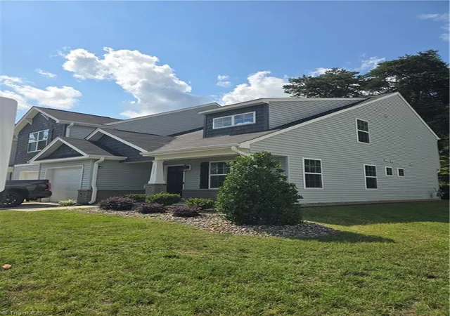 2nd image of 3807 Copperfield Ct, High Point, NC 27265 | MLS# 1226168