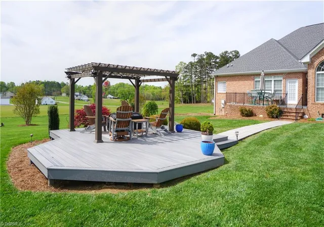 3rd image of 124 Will Taylor Ln, Winston Salem, NC 27107 | MLS# 1218423