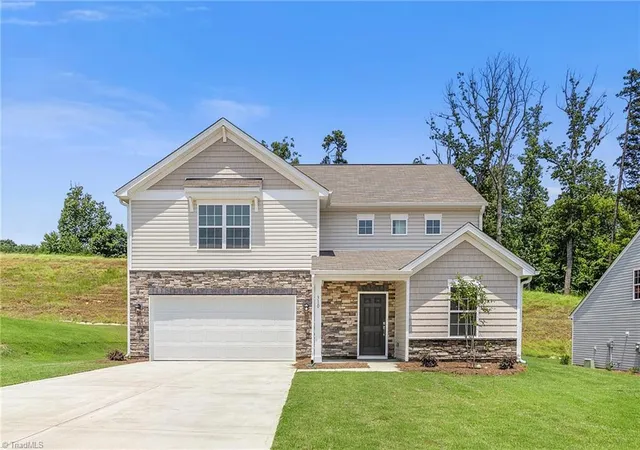 1st image of 143 Primrose St, King, NC 27021 | MLS# 1231185
