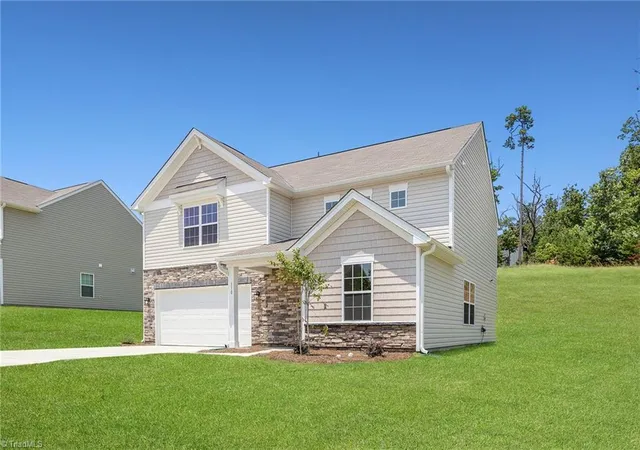 2nd image of 143 Primrose St, King, NC 27021 | MLS# 1231185