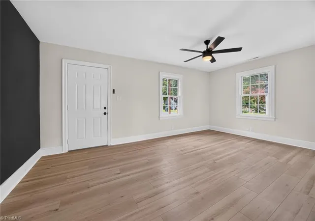5th image of 1602 Textile Dr, Greensboro, NC 27405 | MLS# 1225448