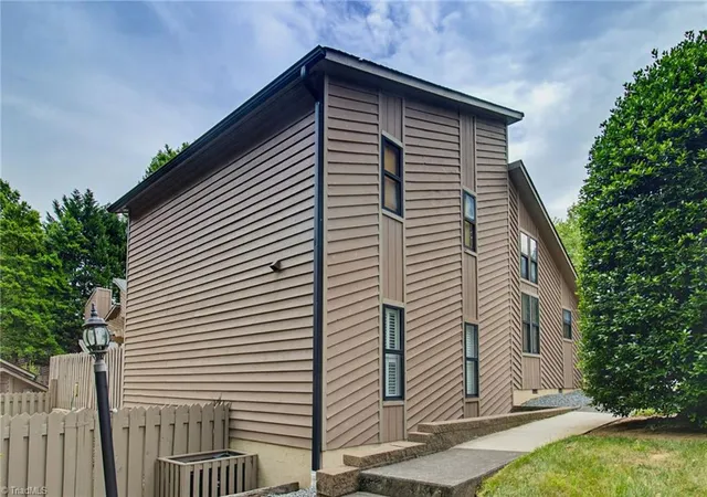 27th image of 1884 Stonewood Dr Sw, Winston Salem, NC 27103 | MLS# 1220014
