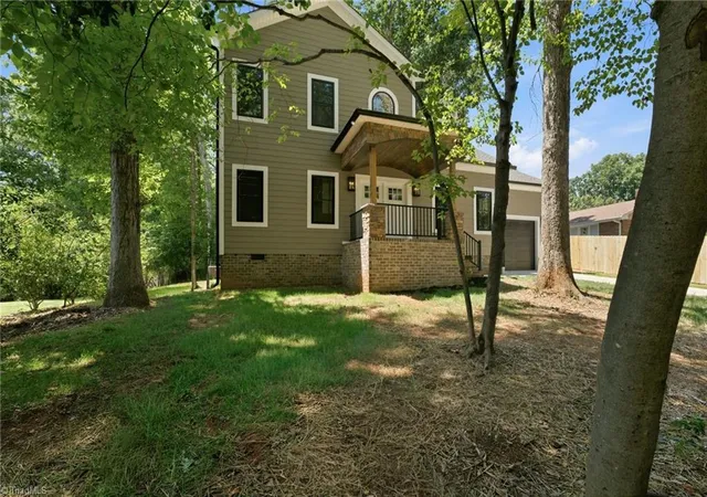 2nd image of 4814 Selwyn Dr, Winston Salem, NC 27104 | MLS# 1228119