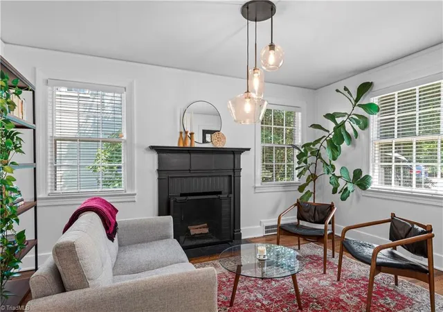 4th image of 2373 Fairway Dr, Winston Salem, NC 27103 | MLS# 1231738