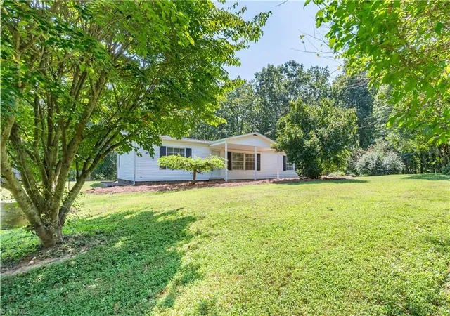 2nd image of 185 Marlin Blvd, Mount Airy, NC 27030 | MLS# 1225124