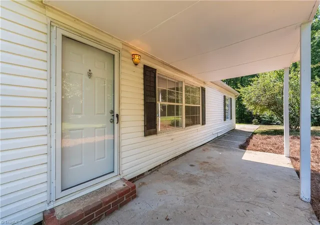4th image of 185 Marlin Blvd, Mount Airy, NC 27030 | MLS# 1225124