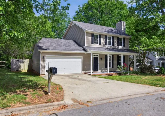 Photo 2 of Single family home for sale at 3408 Bent Crk Ct, Greensboro, NC 27410 | MLS# 1228398 | Listing updated on 2026-10-09
