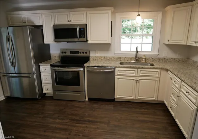 3rd image of 2504 Wedge Pl, Asheboro, NC 27205 | MLS# 1226395