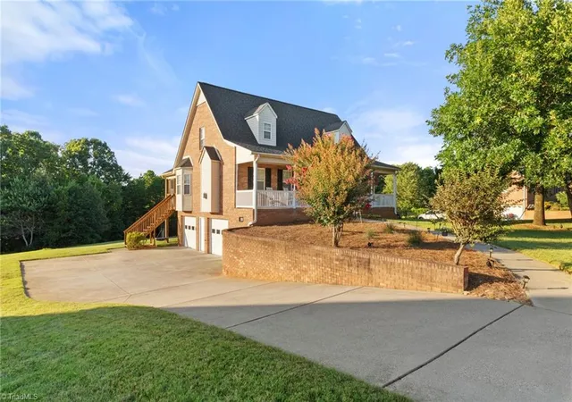 Photo 3 of Single family home for sale at 218 Transou Dr, Lexington, NC 27295 | MLS# 1230629 | Listing updated on 2026-09-05