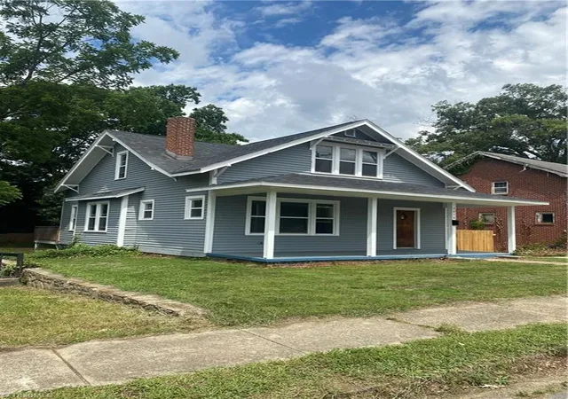 1st image of 2016 Cherry St, Winston Salem, NC 27105 | MLS# 1222696