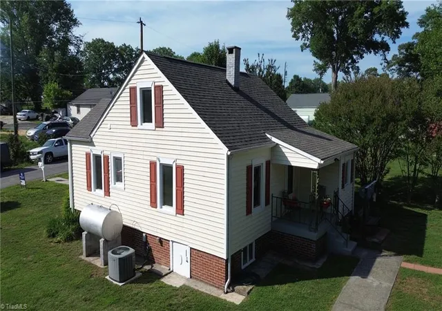Homes for sale in Mount Airy, NC | 153 Green St, Mount Airy, NC 27030 | MLS# 1222744