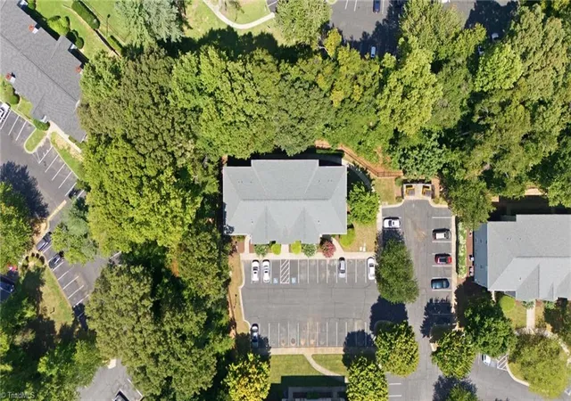 Photo 3 of Sale Pending at 212 Timberline Ridge Ct, Winston Salem, NC 27106 | MLS# 1233343 | Listing updated on 2026-09-22