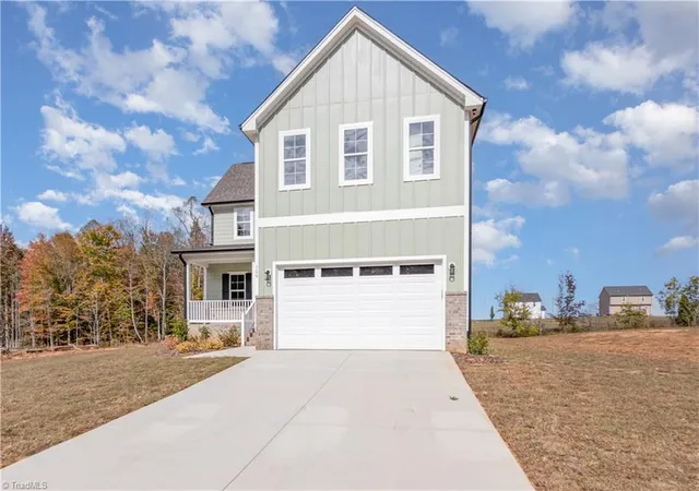 Photo 3 of Single family home for sale at 129 Rierson Farms Ct, Madison, NC 27025 | MLS# 1200588 | Listing updated on 2026-09-15