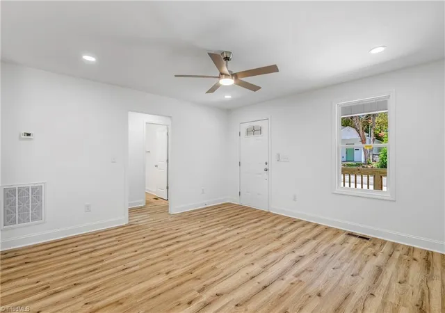 Photo 4 of Sale Pending at 910 Roosevelt St, Winston Salem, NC 27105 | MLS# 1228062 | Listing updated on 2026-09-11