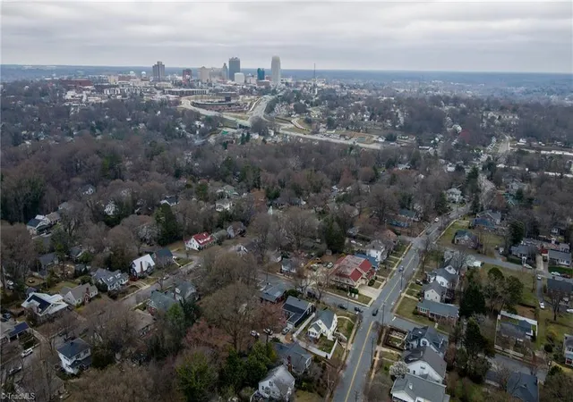 37th image of 520 Gales Ave, Winston Salem, NC 27103 | MLS# 1211261