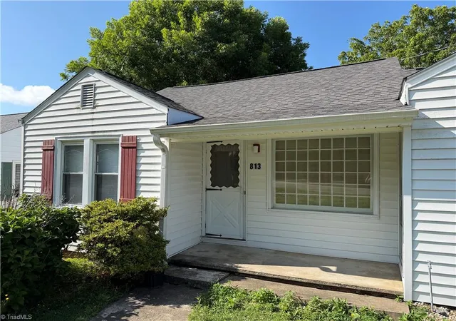 3rd image of 813 W Main St, Yadkinville, NC 27055 | MLS# 1226058