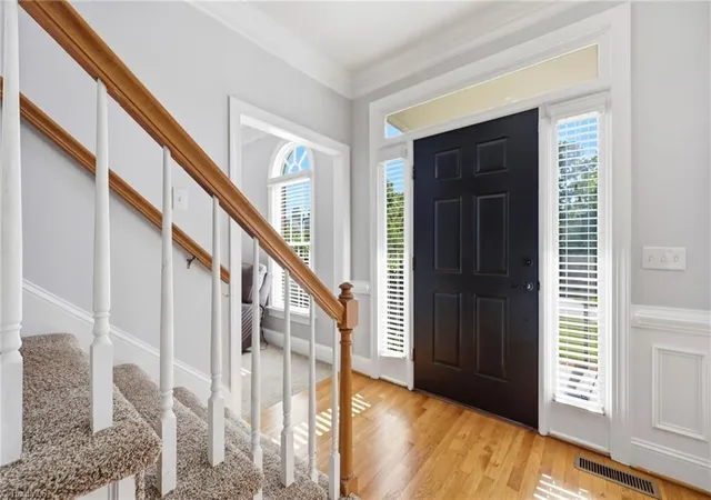 Photo 4 of Single family home for sale at 3718 Squirewood Dr, Clemmons, NC 27012 | MLS# 1229306 | Listing updated on 2026-09-12
