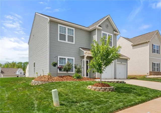 3rd image of 5803 Springer Dr, Greensboro, NC 27405 | MLS# 1220128