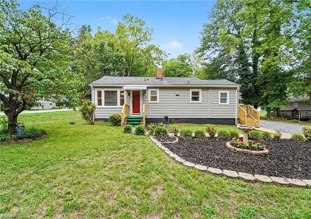 3rd image of 204 Broad St, Reidsville, NC 27320 | MLS# 1229938