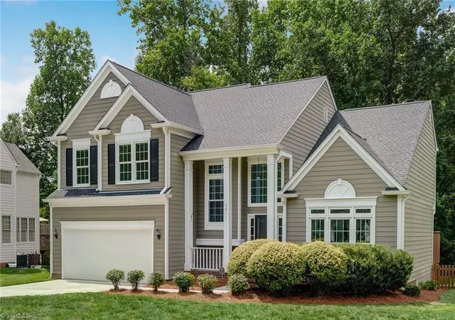 2nd image of 5811 Cold Harbor Dr, Greensboro, NC 27410 | MLS# 1230004