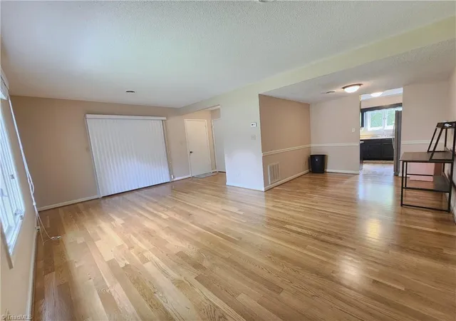 Photo 3 of Single family home for sale at 1407 Chestnut Dr #C, High Point, NC 27262 | MLS# 1229047 | Listing updated on 2026-09-19
