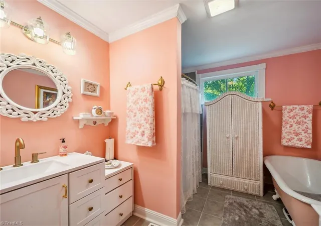 4th image of 408 S Ellis St, Salisbury, NC 28144 | MLS# 1218990