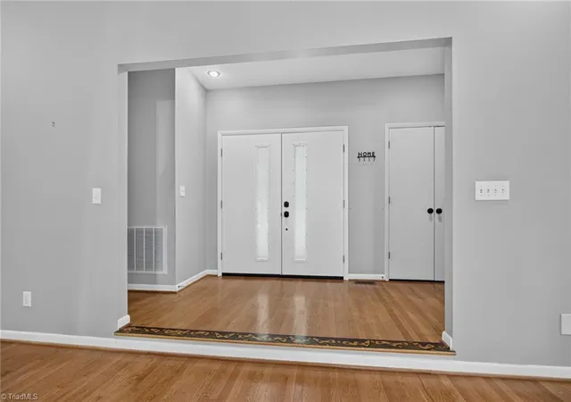 Photo 3 of Single family home for sale at 2400 Hunters Xing Trl, Summerfield, NC 27358 | MLS# 1228826 | Listing updated on 2026-10-05