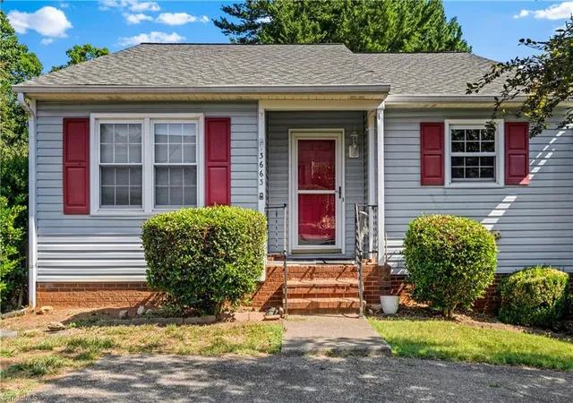3rd image of 3663 Heathrow Dr, Winston Salem, NC 27127 | MLS# 1225332