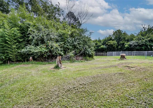 15th image of 722 Eastview Dr, Asheboro, NC 27205 | MLS# 1233072