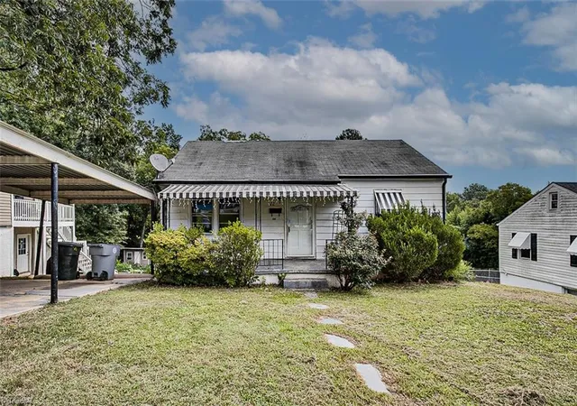 2nd image of 722 Eastview Dr, Asheboro, NC 27205 | MLS# 1233072