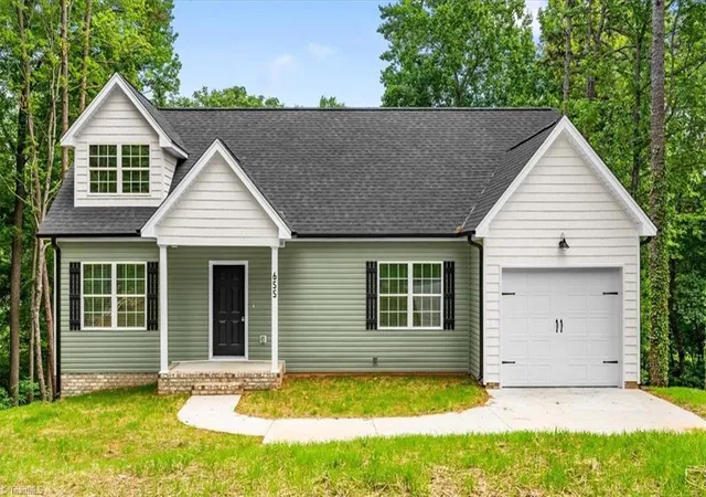 1st image of 655 Woodland Cir, Asheboro, NC 27203 | MLS# 1226238