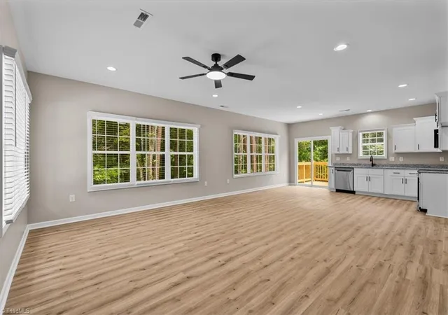 5th image of 655 Woodland Cir, Asheboro, NC 27203 | MLS# 1226238