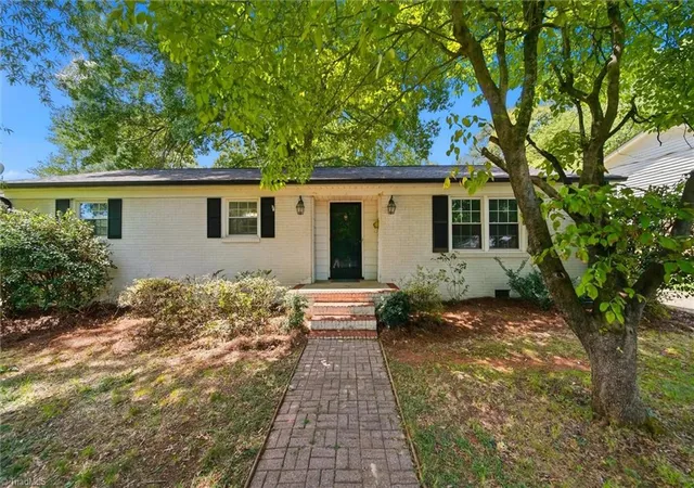 2nd image of 3737 Vandalia Dr, Winston Salem, NC 27104 | MLS# 1227552