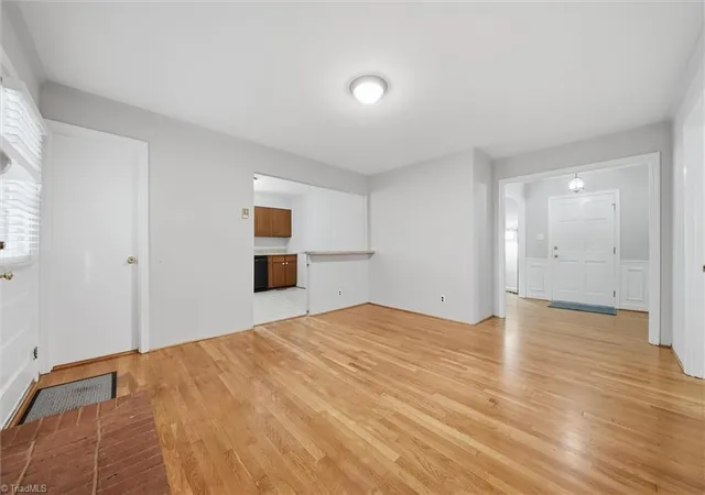 5th image of 3737 Vandalia Dr, Winston Salem, NC 27104 | MLS# 1227552