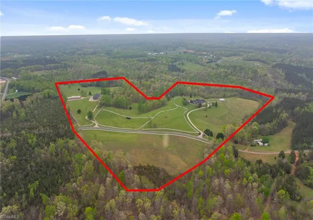 Photo 3 of Single family home for sale at 265 Phillip Henderson Rd, Rutherfordton, NC 28139 | MLS# 1181798 | Listing updated on 2026-04-08