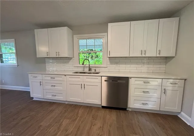 Photo 4 of Single family home for sale at 1352 Calvert Dr, Winston Salem, NC 27107 | MLS# 1222512 | Listing updated on 2026-10-01
