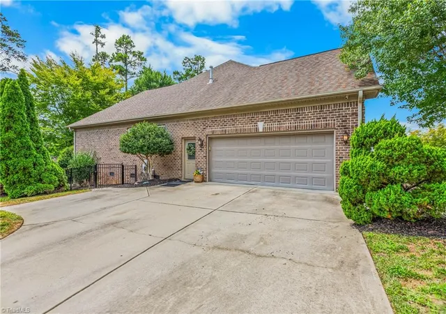 Photo 3 of Single family home for sale at 6314 Chesney Wy, Whitsett, NC 27377 | MLS# 1231660 | Listing updated on 2026-10-10
