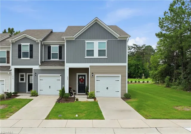 Photo 4 of Single family home for sale at 428 Peaceful Meadows Dr, Graham, NC 27253 | MLS# 1230165 | Listing updated on 2026-08-06