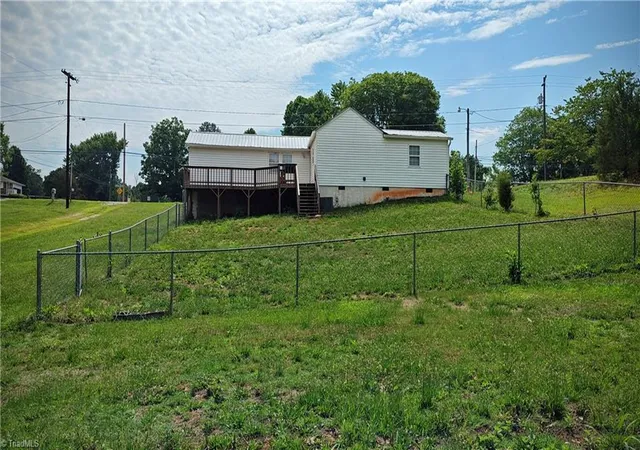 3rd image of 4235 Fuller Mill Rd N, Thomasville, NC 27360 | MLS# 1225884